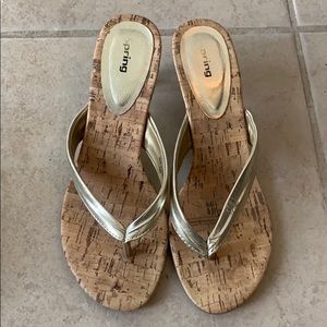 🌟Spring gold kitten heel sandals size 8